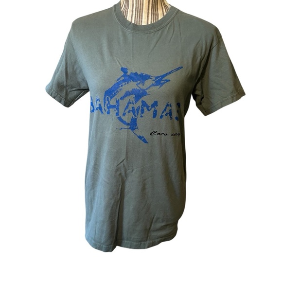 Gildan Green and Blue Short Sleeve Tee Bahamas Coco cay 100% Cotton - Picture 1 of 12